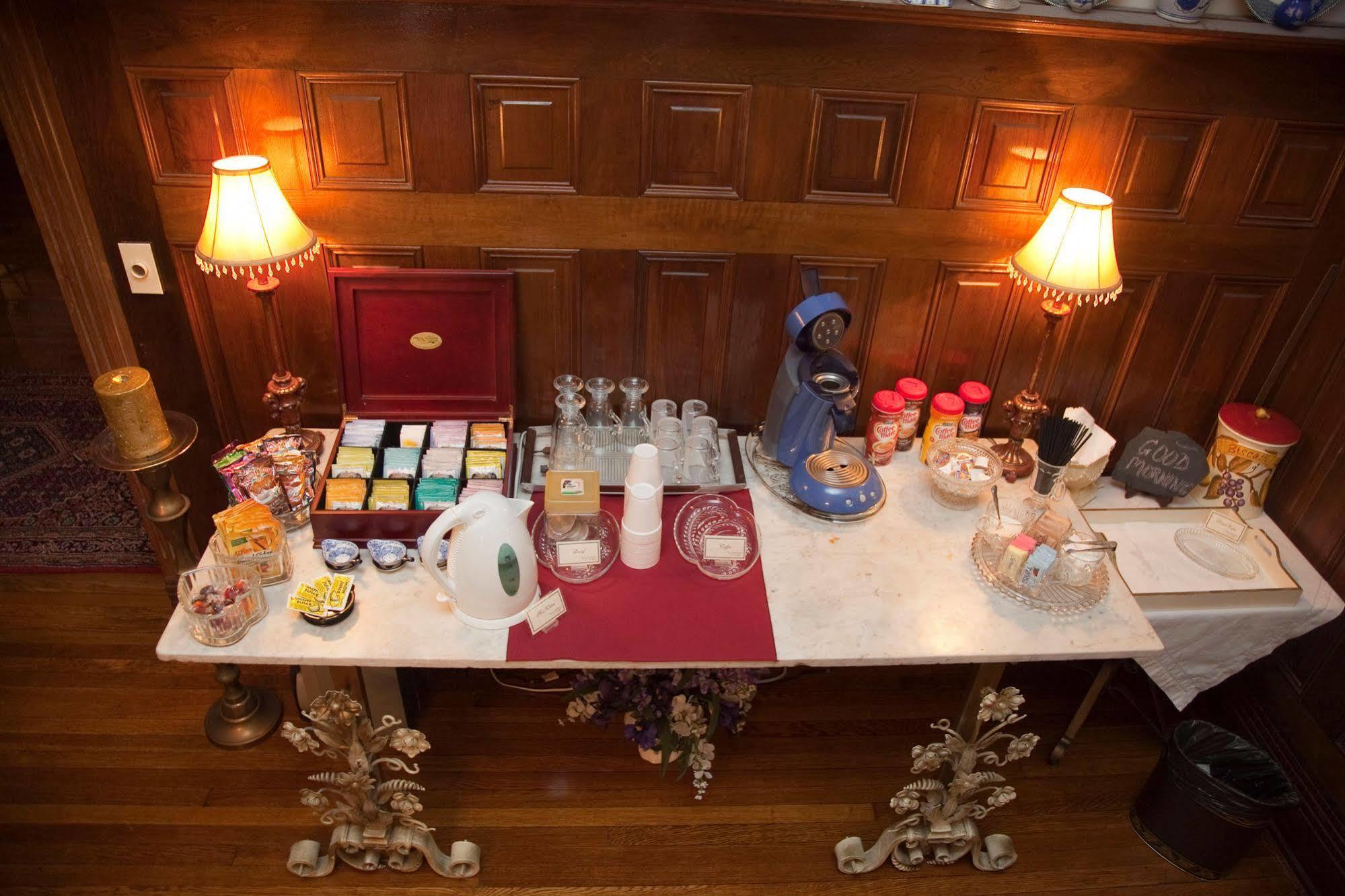 Beall Mansion An Elegant Bed & Breakfast Inn Alton Exteriör bild