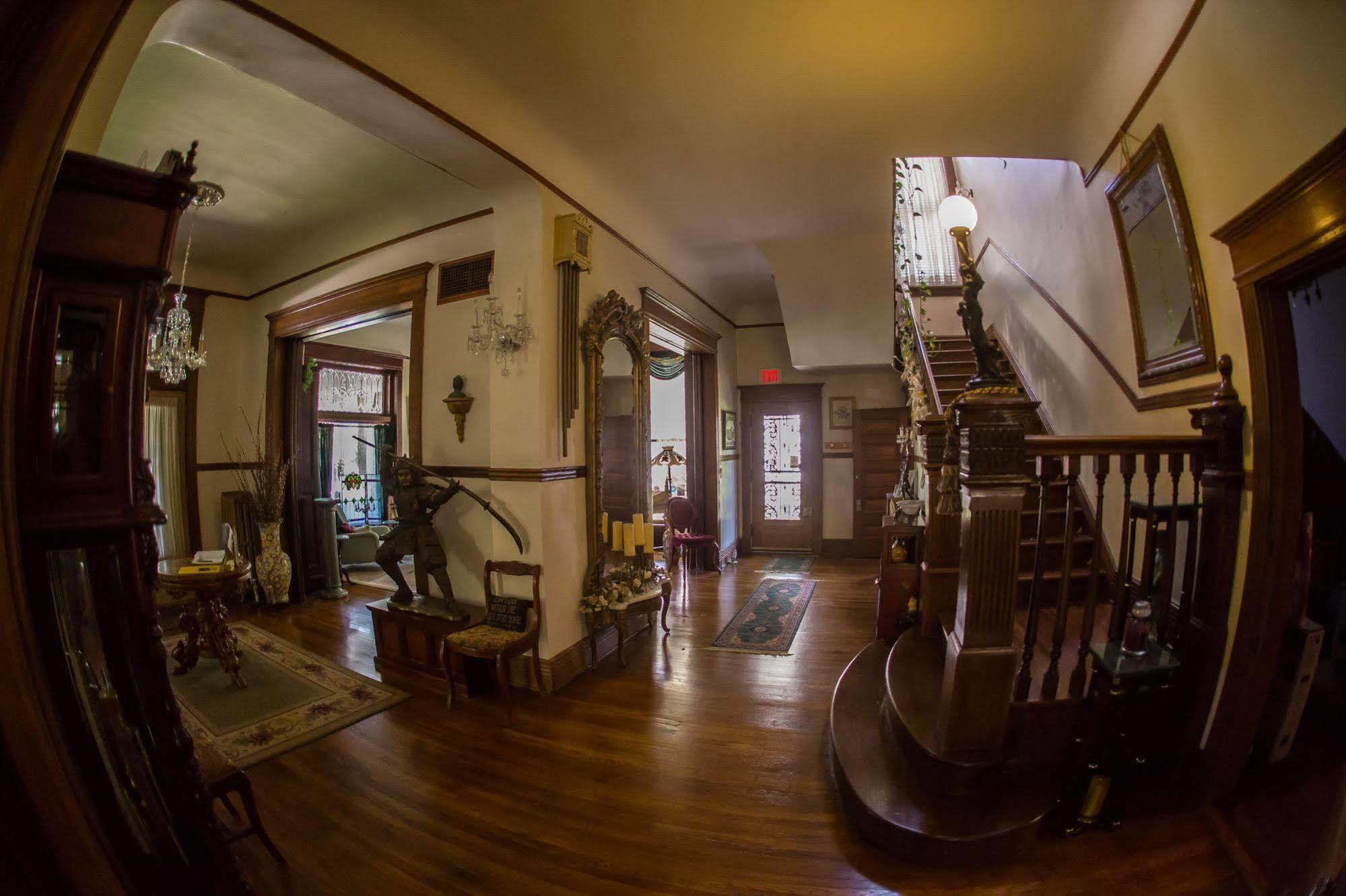 Beall Mansion An Elegant Bed & Breakfast Inn Alton Exteriör bild