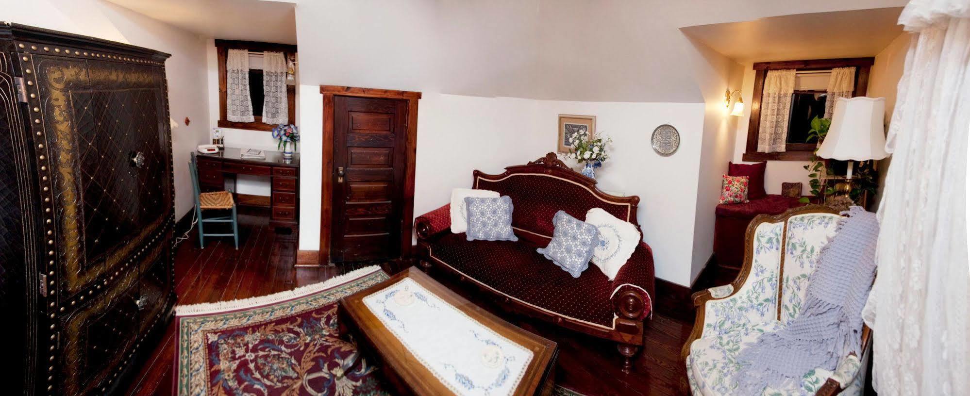 Beall Mansion An Elegant Bed & Breakfast Inn Alton Exteriör bild